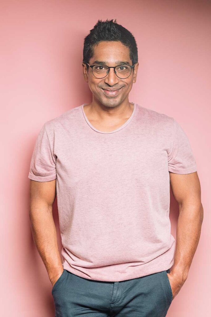 Professioneller Sprecher Jeremy Fernandes aus Wien